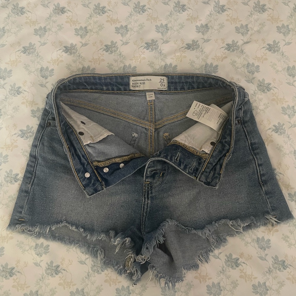 Denim Abercrombie and Fitch jean shorts